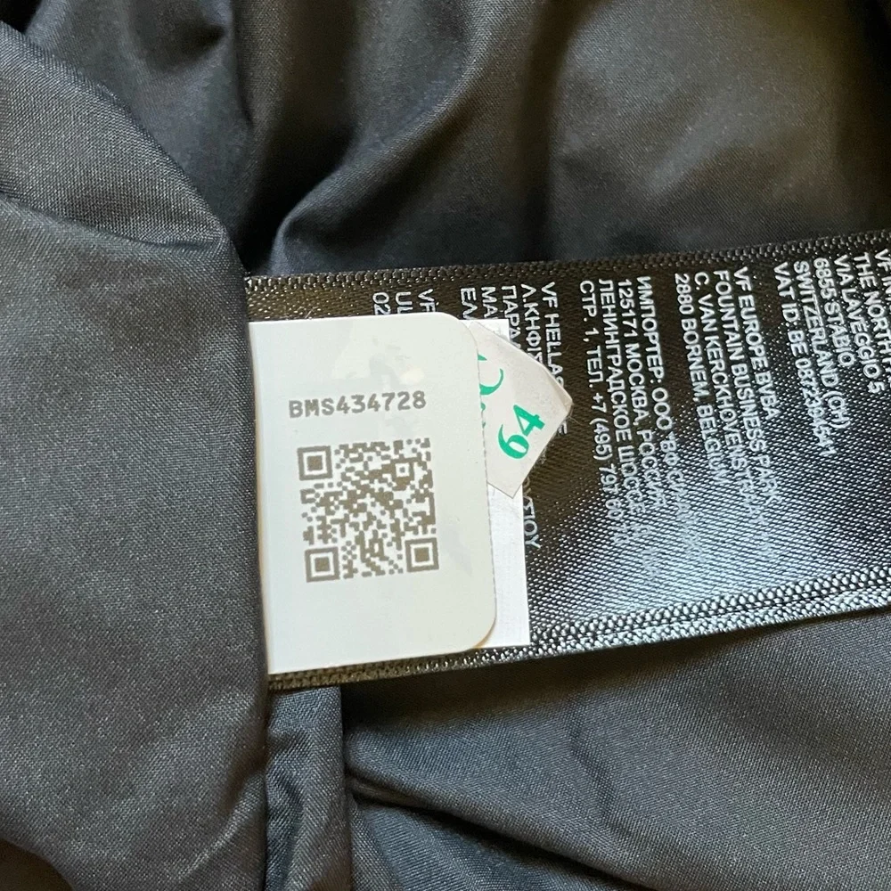 The North Face Women’s Osito Parka - Picture 9 of 10